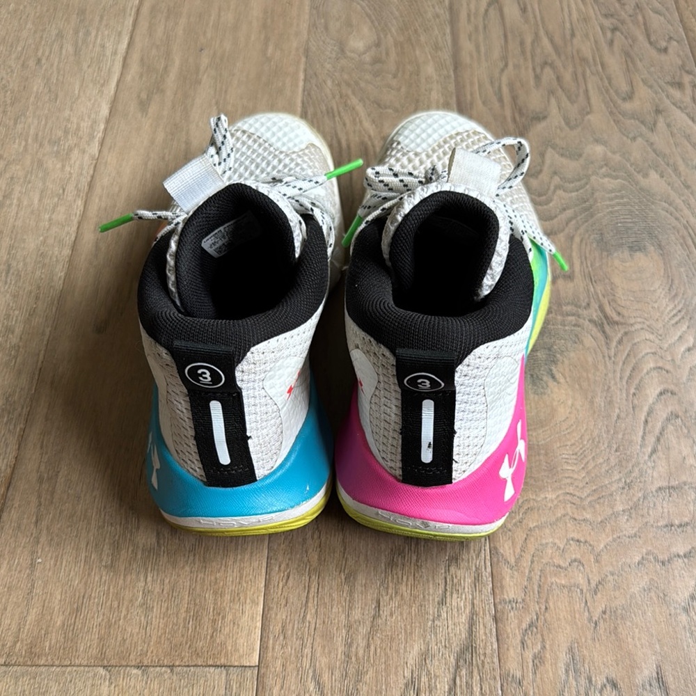 Under Armour Embiid One Basketball Shoes - Picture 8 of 8